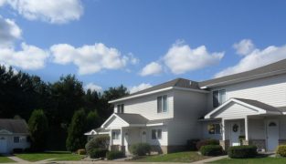 Manitou Wood Apartments - exterior units