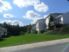 Manitou Wood Apartments - exterior complex