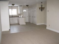 Manitou Wood Apartments - kitchen and entrance way